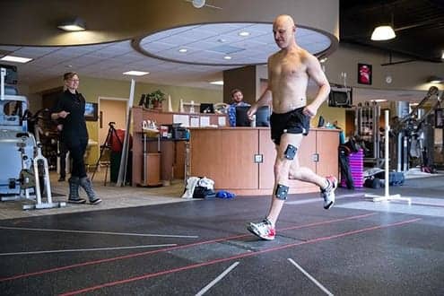 Maximal Running Shoes May Still Increase Injury Risk Even with Transition Period