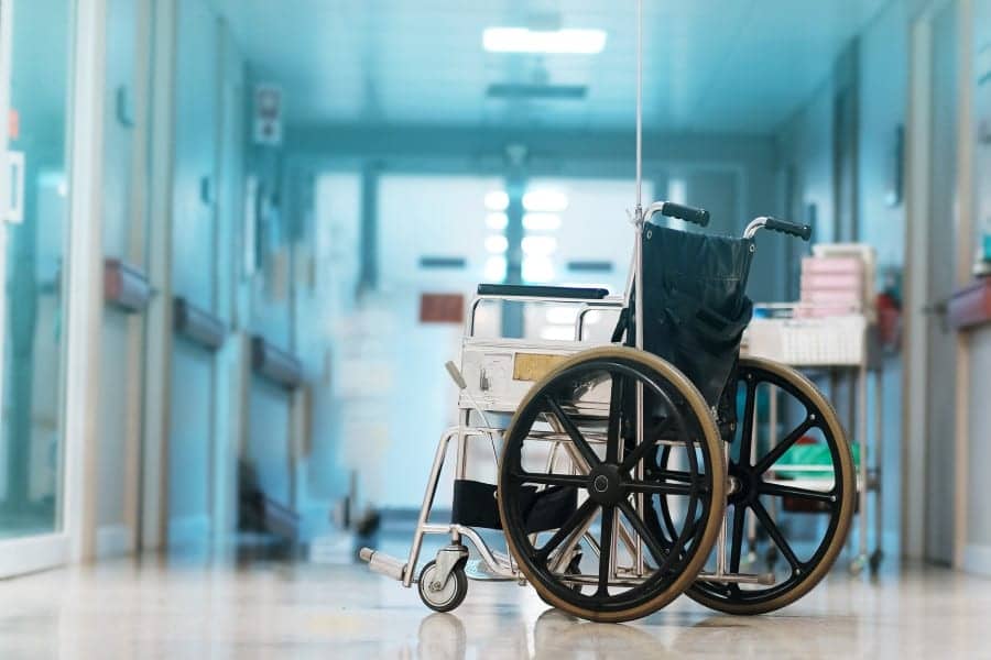 Avoid Unplanned Hospital Readmissions by Intervening Early, Study Opines