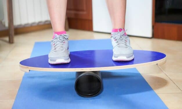 The 10 Best Balance Boards of 2021, According to a Physical Therapist