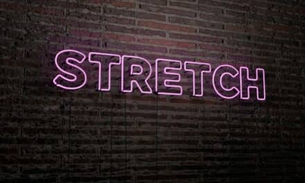 This 60-Second Hip Stretch Loosens Tight Muscles and Improves Mobility
